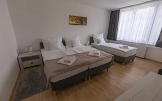 Erkélyes apartmanok